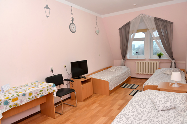 bedroom pink brown